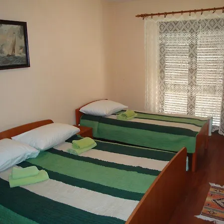 Vukelic * Starigrad Paklenica