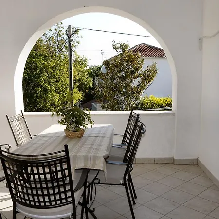 Vukelic * Starigrad Paklenica