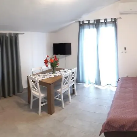 Vukelic * Starigrad Paklenica