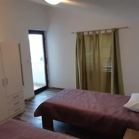 Vukelic Starigrad Paklenica