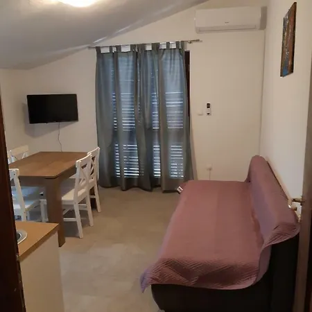 Vukelic Apartment