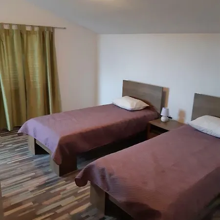 Vukelic Apartment Starigrad Paklenica